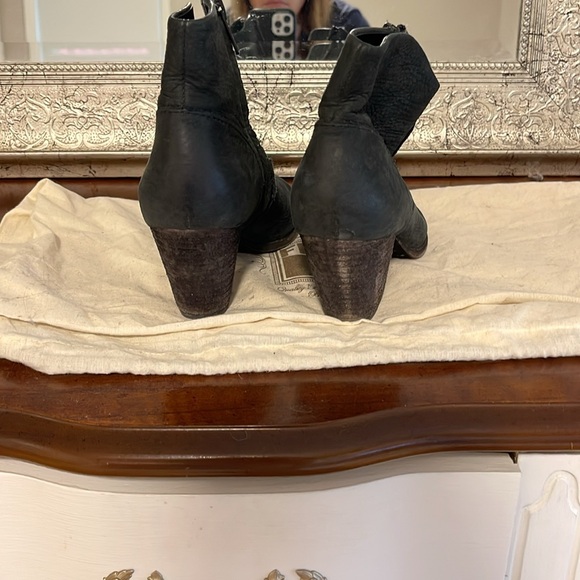 EUC Frye Reina Ankle Boots - size 8 - Picture 4 of 9